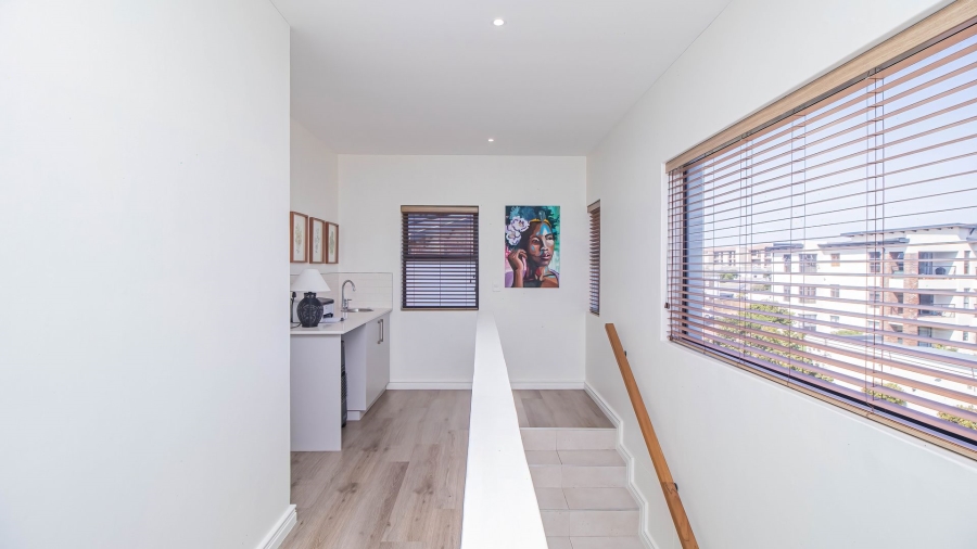 To Let 4 Bedroom Property for Rent in Royal Ascot Western Cape